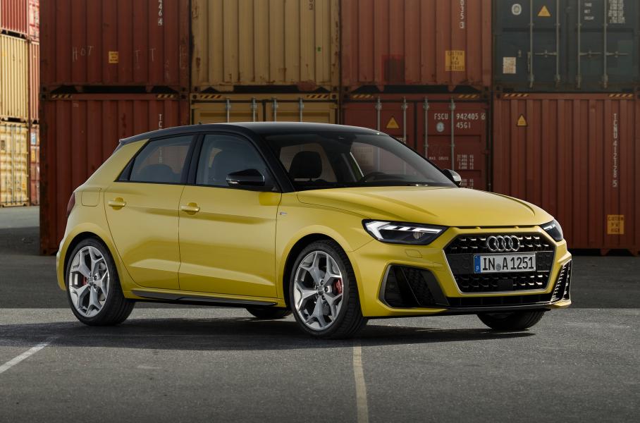 Новый Audi A1: виртуальная приборка и 200-сильный мотор