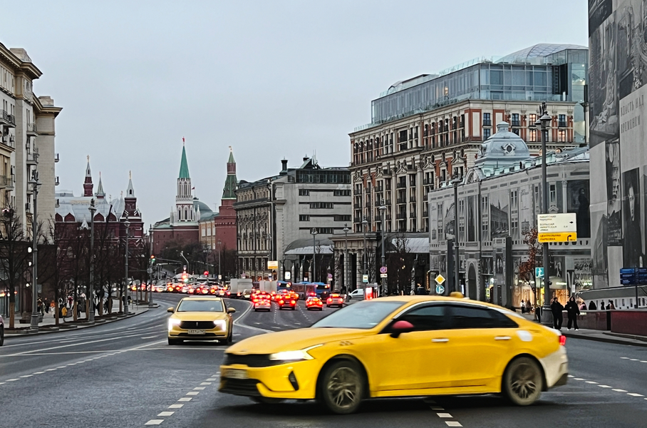 Рост цен в три раза: Москве предрекли очередное подорожание такси