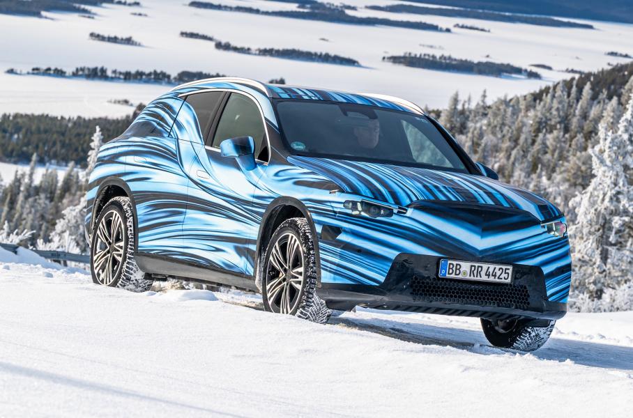 Mercedes-Benz показал новый электрический GLC
