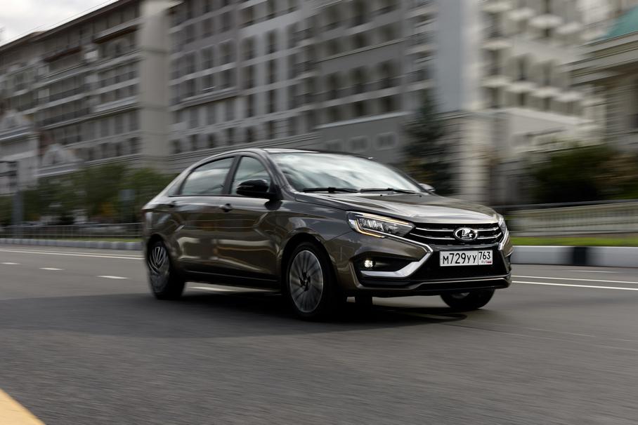 В России впервые за два года упали продажи новых автомобилей