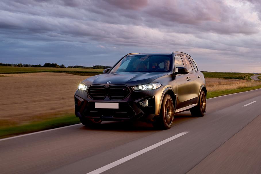 В России тайно собрали сотню кроссоверов BMW X5 и X6