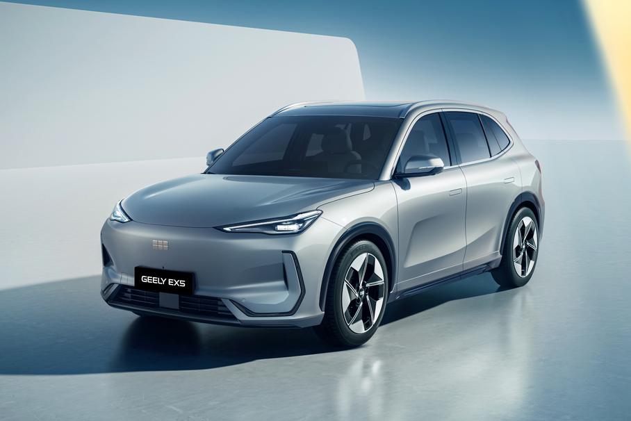 В России начались продажи электрического кроссовера Geely EX5