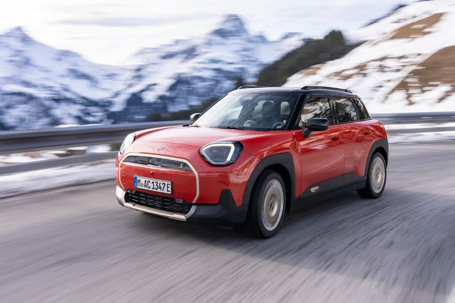 MINI отказалась от электрокаров и будет продолжать выпускать автомобили с ДВС