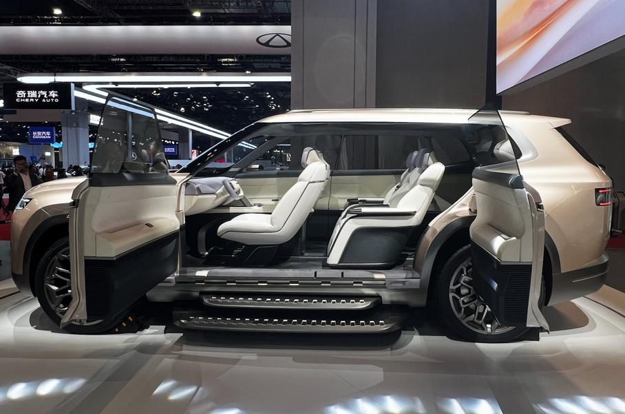У Exeed появится кроссовер размером с Ford Expedition