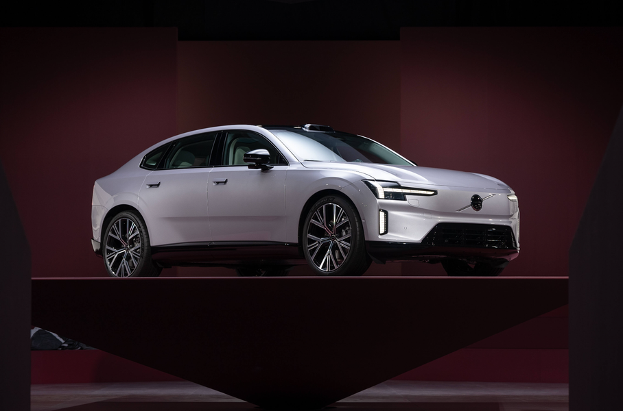 Volvo ES90
