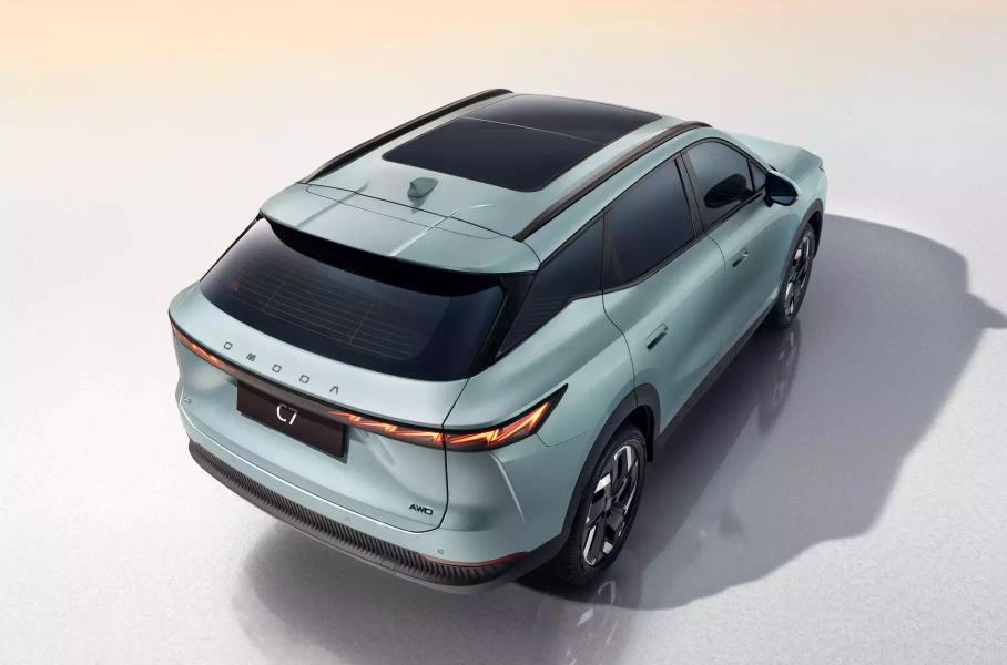 Новый Omoda C7 поступил в продажу в России: цены и комплектации