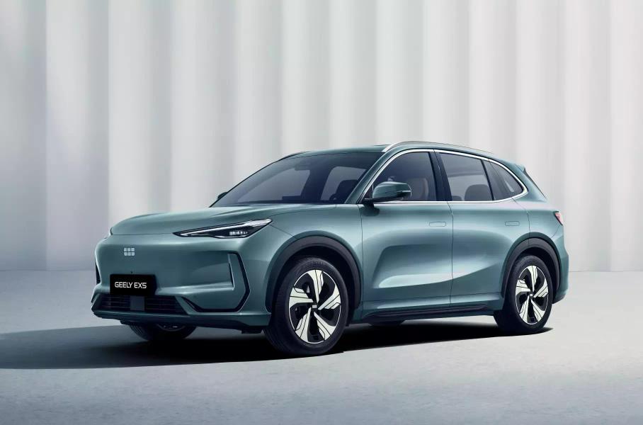 В Беларуси стартовало производство электрических кроссоверов Geely EX5