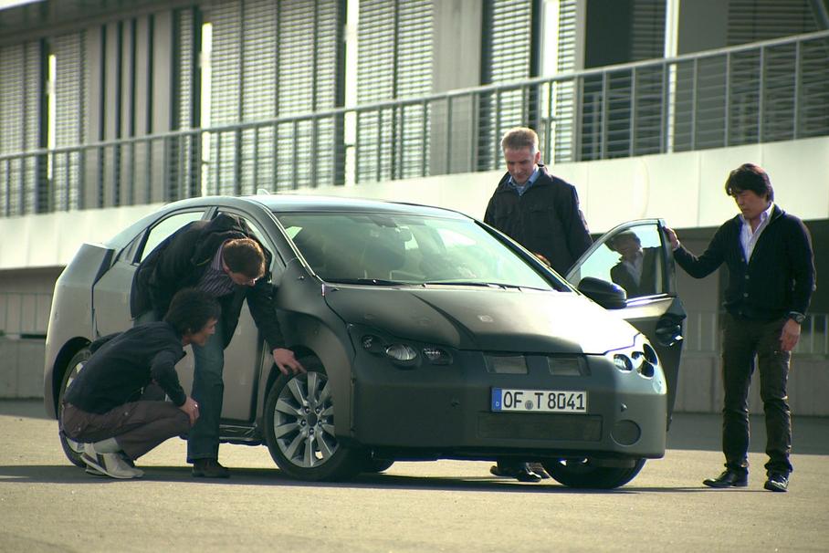 Закамуфлированный прототип новой Хонды Civic