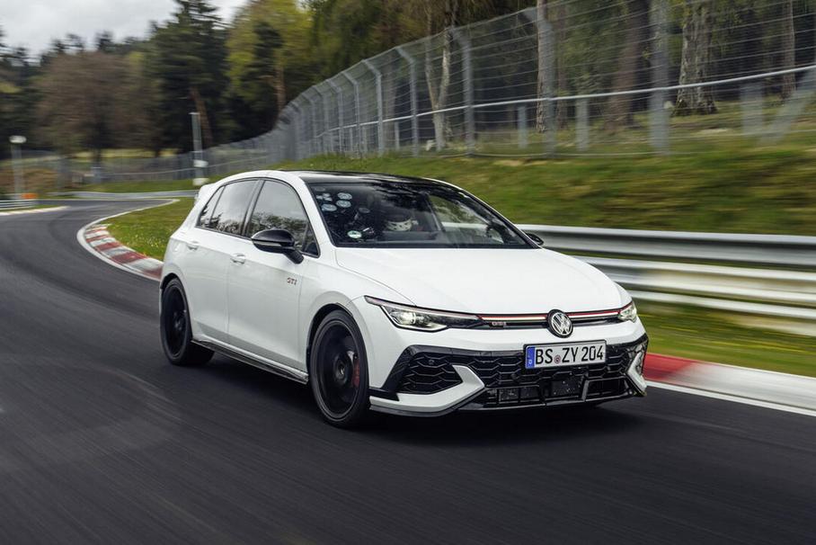 Особый Volkswagen Golf GTI поставил рекорд Нюрбургринга до премьеры
