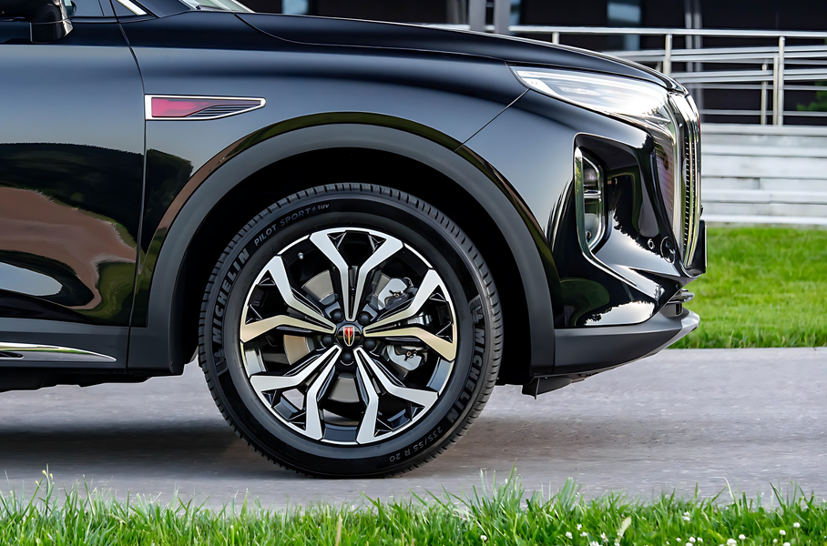 Hongqi HS7