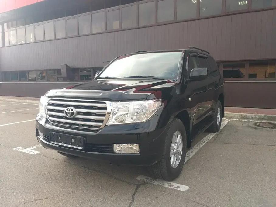Toyota Land Cruiser 200