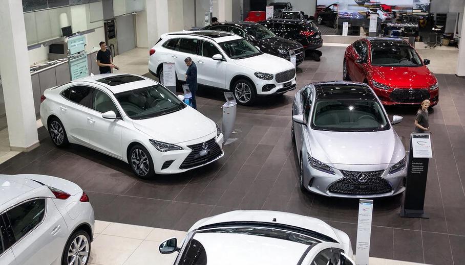 Автосалон