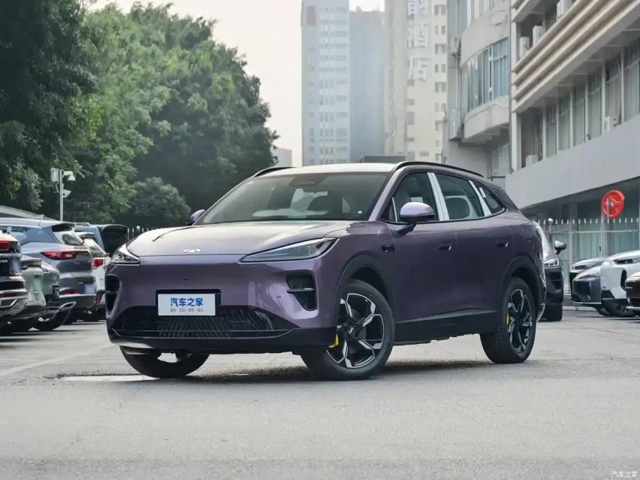 Chery начала продажи в Китае гибридного кроссовера Fengyun T9L с запасом хода 2 тысячи километров