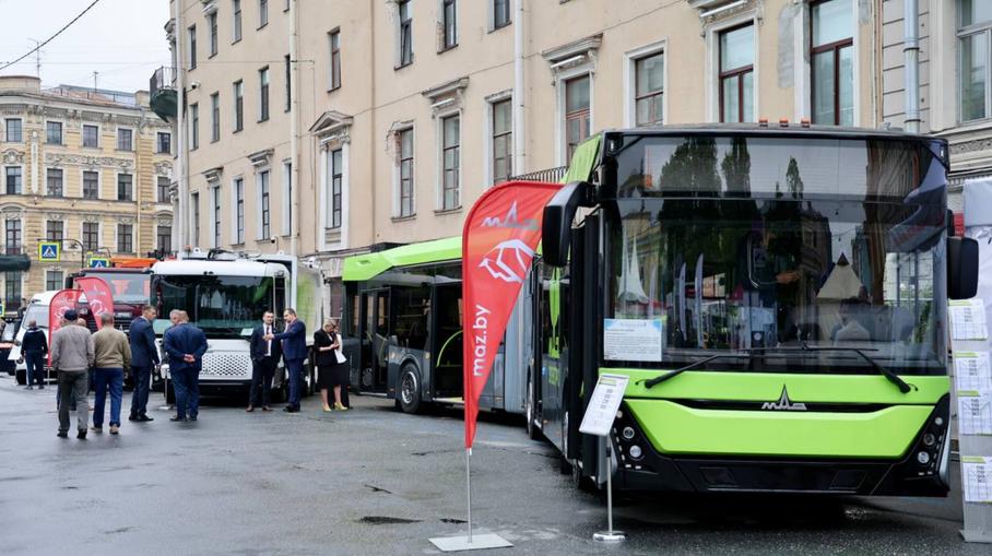 МАЗ-305Е