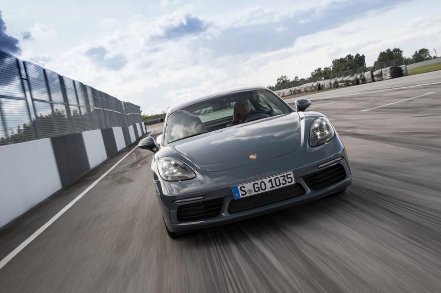 Porsche 718 Cayman