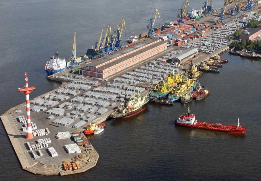 Морской порт Санкт-Петербурга