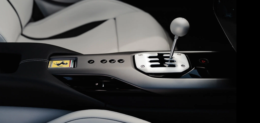 Ferrari 12Cilindri Manuale