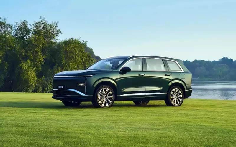 Wuling Starlight L