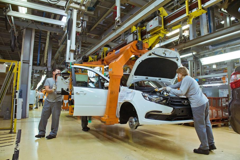 Запуск «Азимута» и новой «Гранты»: АвтоВАЗ раскрыл планы на единый отпуск