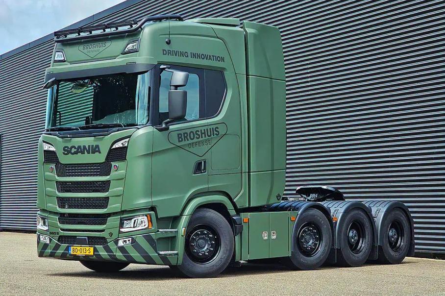 Scania S660 V8 by Versteijnen Trucks