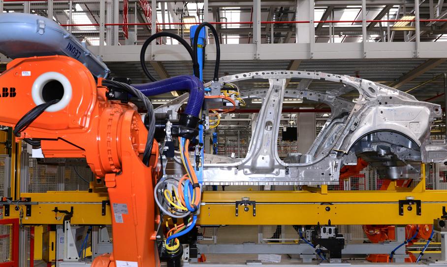 Выпуск автомобилей Jaguar на заводе в Касл-Бромвиче