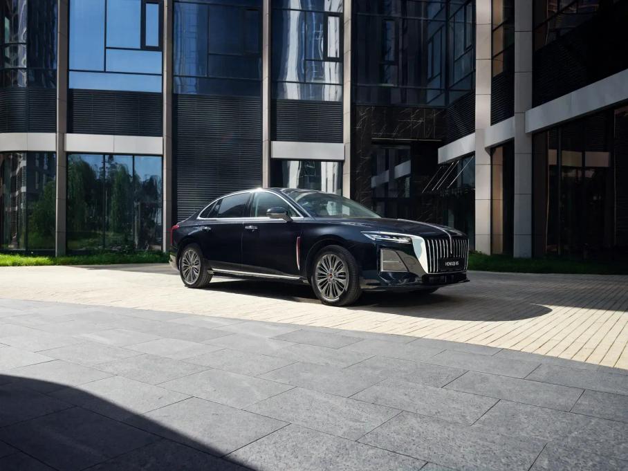 Обновленный Hongqi H5