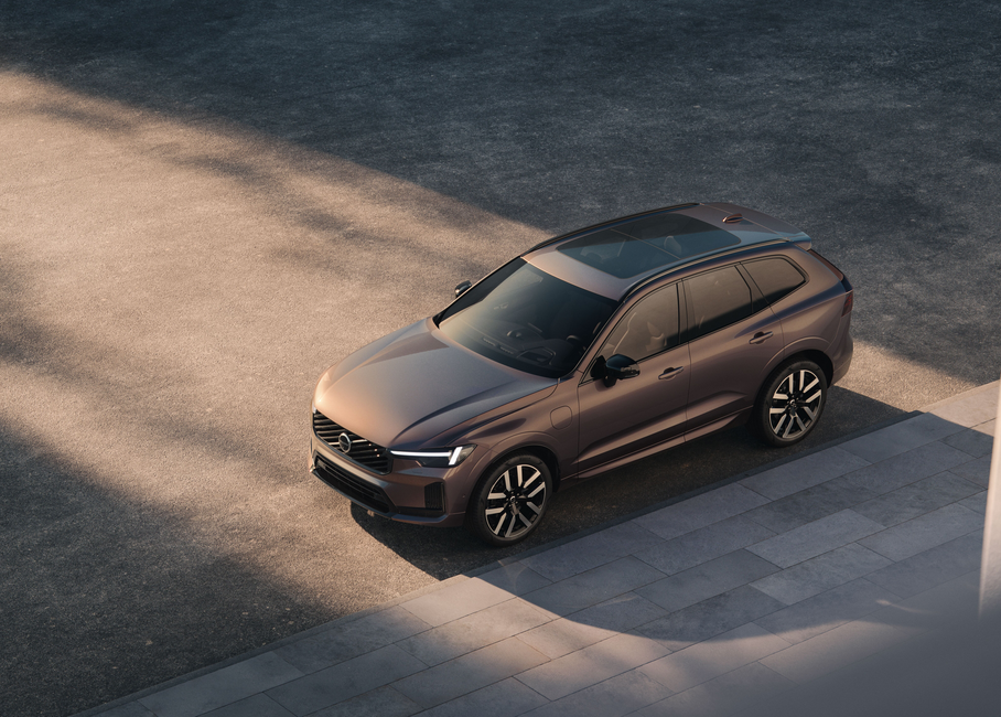 Подзаряжаемый гибрид Volvo XC60